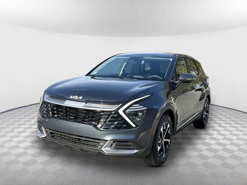 Used 2024 Kia Sportage EX image 3