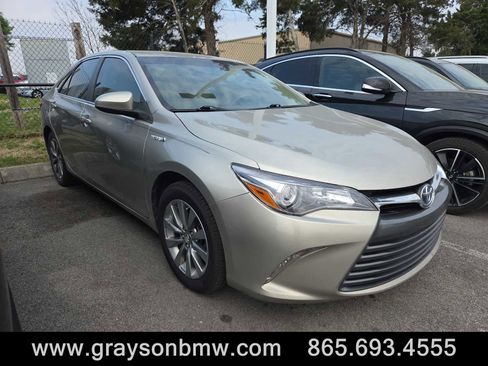 Used 2017 Toyota Camry XLE image 1