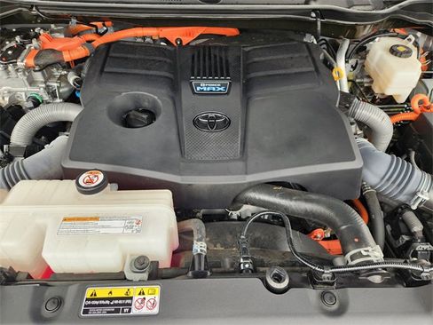 Used 2024 Toyota Sequoia Platinum image 23