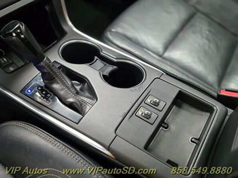 Used 2017 Toyota Camry XLE w/ Advanced Technology Package FWD image 20