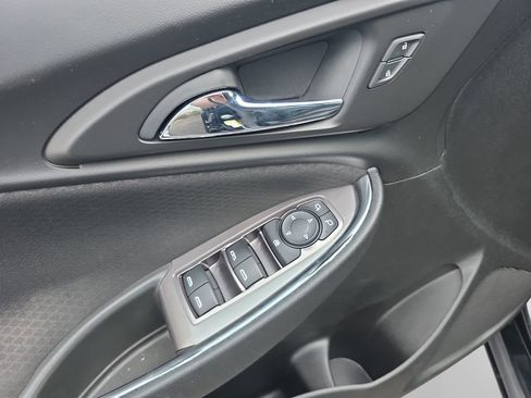 Used 2020 Chevrolet Malibu LT image 14