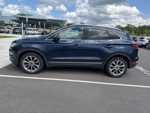 Used 2017 Lincoln MKC Select w/ Select Plus Package AWD/4WD image 4