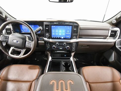 Used 2024 Ford F250 King Ranch image 3