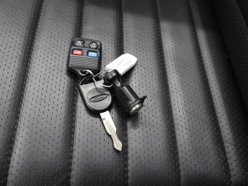 Used 2007 Ford Mustang GT RWD image 44