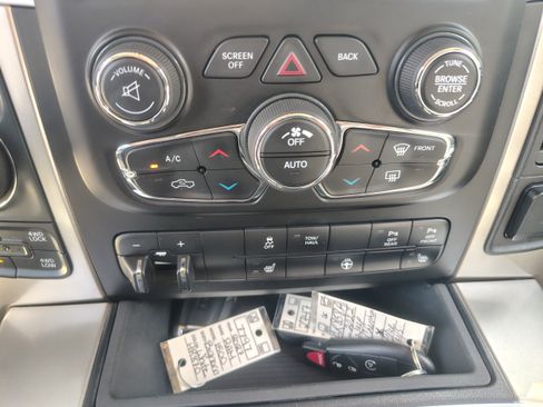Used 2018 RAM 1500 Big Horn AWD/4WD image 33