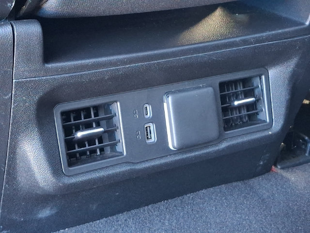 Used 2024 Chevrolet Silverado 1500 LT AWD/4WD image 22