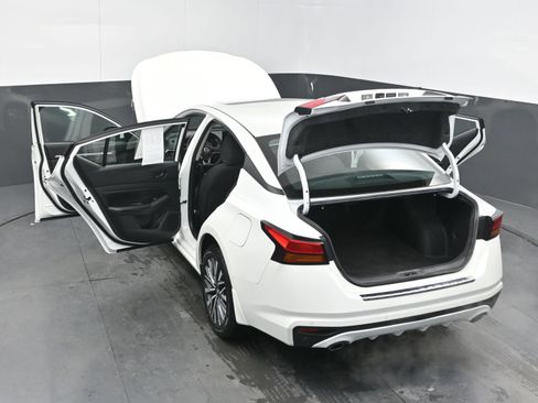 Used 2023 Nissan Altima 2.5 SV w/ SV Premium Package image 42