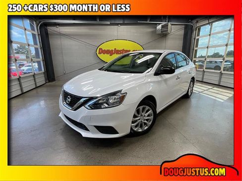 Used 2019 Nissan Sentra SV FWD image 1