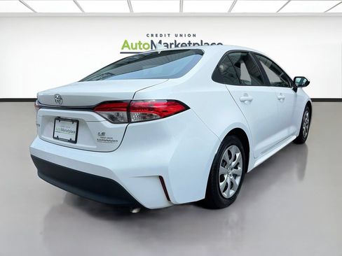 Used 2024 Toyota Corolla LE FWD image 7