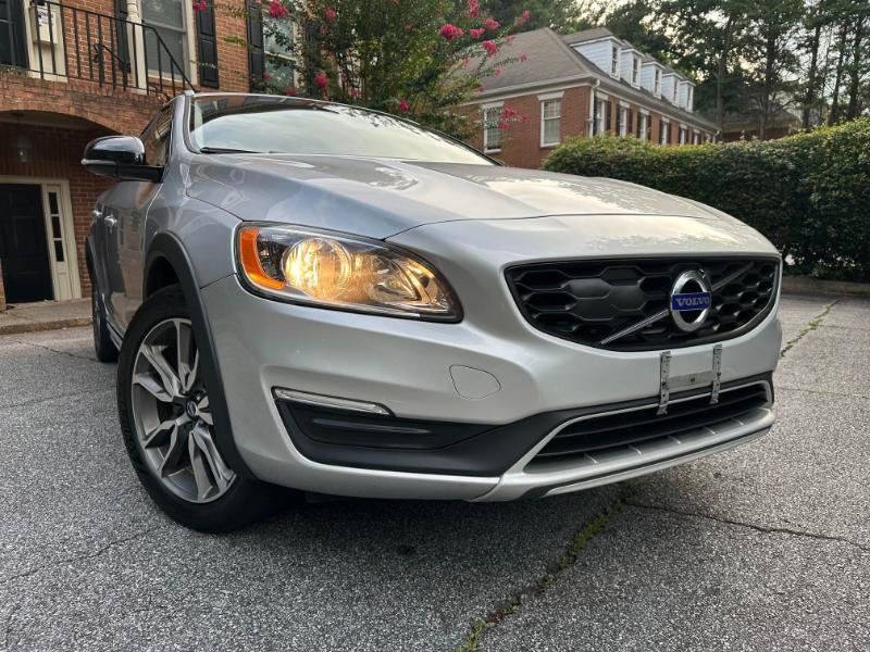 Used 2017 Volvo V60 T5 Cross Country w/ Convenience Package AWD/4WD image 6