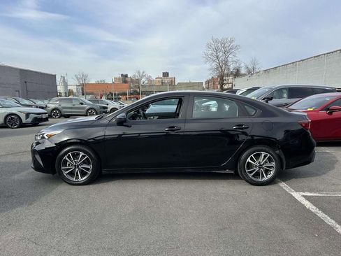 Certified 2023 Kia Forte LXS image 7