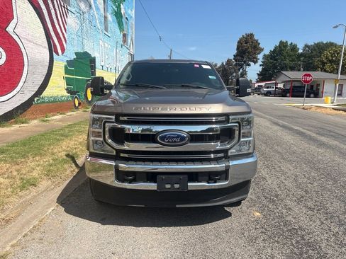Used 2022 Ford F250 XLT w/ Snow Plow Prep Package AWD/4WD image 9