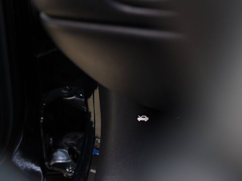 Used 2002 Chevrolet Corvette Z06 w/ Memory Pkg image 39