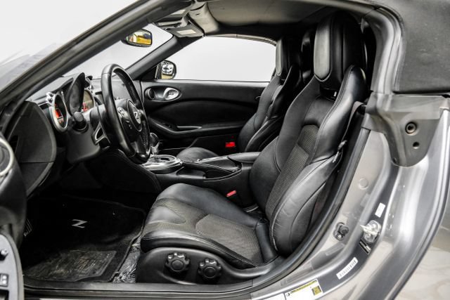 Used 2016 Nissan 370Z Touring Sport RWD image 5