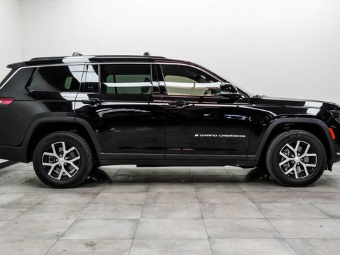 Used 2023 Jeep Grand Cherokee L Limited AWD/4WD image 10