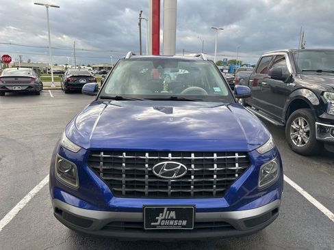 Used 2022 Hyundai Venue SEL image 6