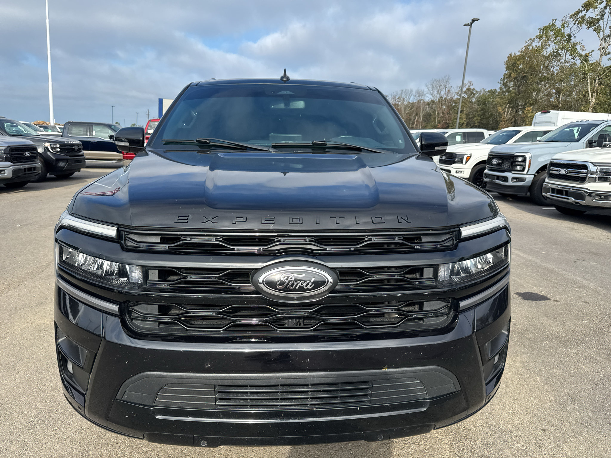 Certified 2022 Ford Expedition Limited RWD image 2