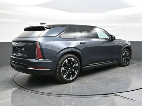 Certified 2026 Cadillac Escalade IQ Sport 2 AWD/4WD image 7