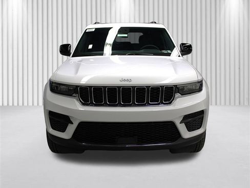 New 2026 Jeep Grand Cherokee Laredo X AWD/4WD image 42
