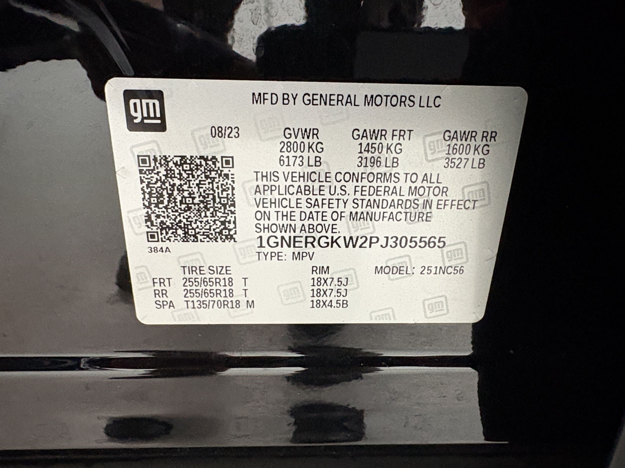 Used 2023 Chevrolet Traverse LT w/ LPO, Cargo Package FWD image 26