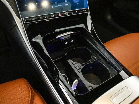 New 2026 Mercedes-Benz C 300 4MATIC Sedan image 13