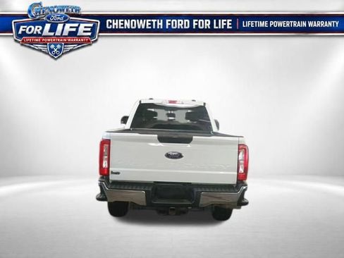 Used 2026 Ford F250 XLT AWD/4WD image 3