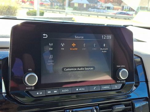 New 2025 Nissan Pathfinder SV w/ SV Premium Package image 17