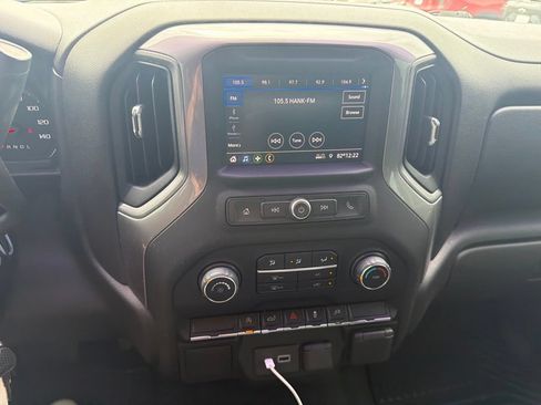Used 2021 Chevrolet Silverado 1500 Custom AWD/4WD image 10
