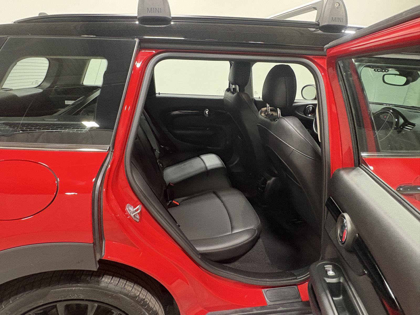 Used 2024 MINI Cooper Clubman S AWD/4WD image 30