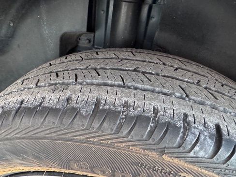 Used 2022 Buick Encore Preferred w/ Safety Package image 32