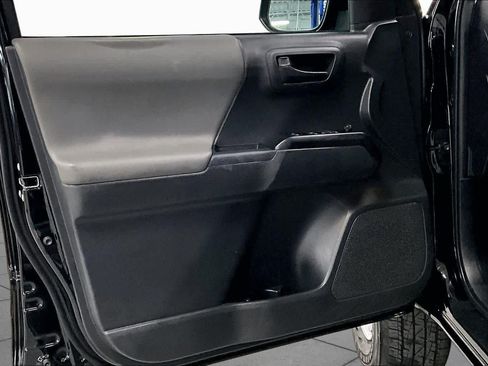 Used 2023 Toyota Tacoma SR AWD/4WD image 22