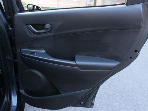Used 2017 Hyundai Santa Fe Sport FWD image 24