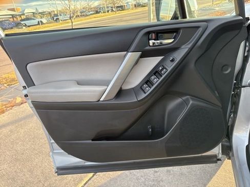 Used 2018 Subaru Forester 2.5i Limited image 44