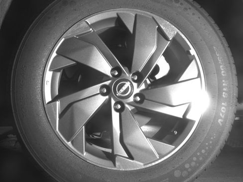 Used 2025 Nissan Rogue SV FWD image 14
