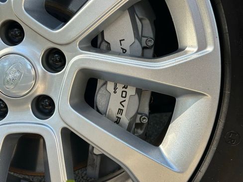 Used 2025 Land Rover Range Rover Sport SE image 28