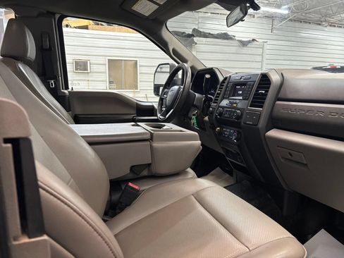 Used 2020 Ford F250 XL w/ Power Equipment Group AWD/4WD image 24