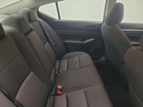 Used 2023 Nissan Altima 2.5 SV FWD image 19