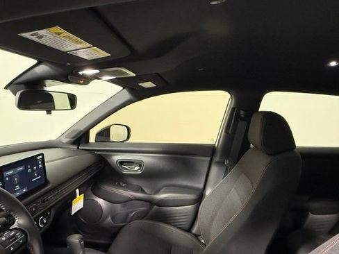 Used 2026 Honda HR-V Sport image 33