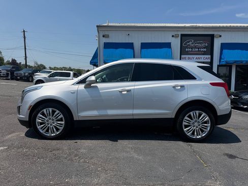 Used 2019 Cadillac XT5 Premium Luxury AWD/4WD image 8