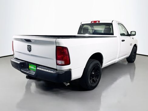 Used 2018 RAM 1500 Express RWD image 10