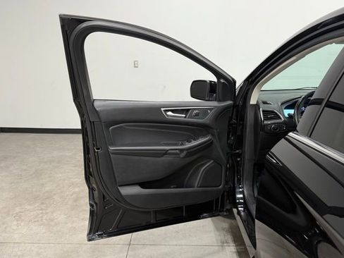 Certified 2023 Ford Edge Titanium image 13