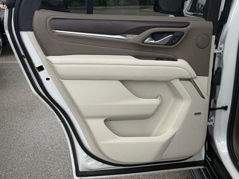 Used 2022 GMC Yukon Denali image 35
