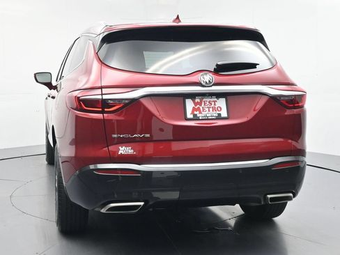 Used 2020 Buick Enclave Essence FWD image 31