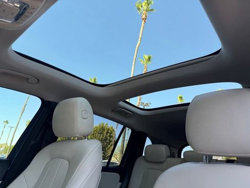 Certified 2023 Mercedes-Benz GLB 250 image 2