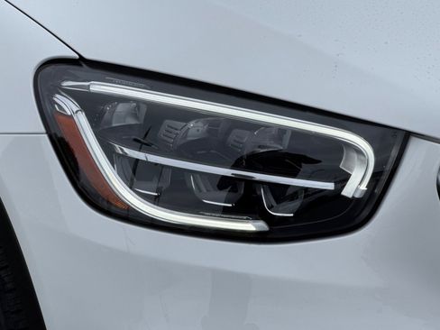 Used 2022 Mercedes-Benz GLC 300 4MATIC image 10