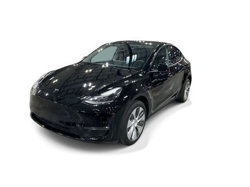 Certified 2023 Tesla Model Y AWD image 1
