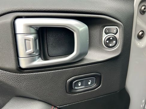 Used 2020 Jeep Gladiator Rubicon image 23