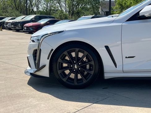 Used 2022 Cadillac CT4 V Blackwing w/ Carbon Fiber 1 Package RWD image 8