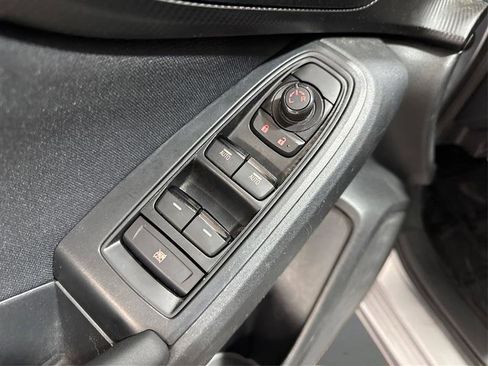 Used 2019 Subaru Impreza 2.0i AWD/4WD image 23