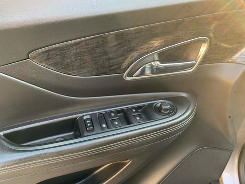 Used 2015 Buick Encore Convenience FWD image 10